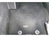 フロアマットが付いています。