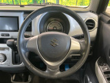 【レーダーブレーキサポート】走行中に前方の車両等を認識し、衝突しそうな時は警報とブレーキで衝突回避と被害軽減をアシスト。より安全にドライブをお楽しみいただけます。