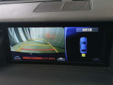 駐車が苦手な方でも安心のバックガイドモニター搭載。 後方の映像をクリアに表示し、ガイドラインで車庫入れや縦列駐車をしっかりサポート。毎日の運転がぐっとラクになります。