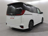 走りにこだわりながら収納力も持ち合わせたお車です。荷物を載せて軽快なドライブを楽しめますよ♪