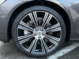 20インチ 8ダブルスポークブラック/ダイヤモンドカット245/40 R20タイヤ