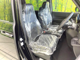 運転席シート廻りは使用感も少なく、良好な状態となっています。丁寧に使われていたことがよくわかりますね。