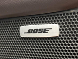 【BOSEサウンドシステム】メーカーオプションの高品位サウンドシステムを搭載。専用のチューニングが施された大小様々なスピーカーから良質なサウンドが奏でられ、臨場感あふれる音響空間を演出します。