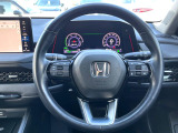 【純正革巻きステアリング】上質な革を使用することで、手にしっかり馴染みとても運転しやすいハンドルです♪