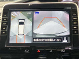 【アラウンドビューモニター】車を上から見下ろしているかのような映像で周囲の状況がひと目で確認、狭い駐車場に駐車するときも安心です♪