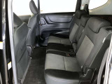 ゆとりある広々とした車内空間は、ドライブを始め買い物やレジャーなど、幅広く活躍します。一人でもみんなとでもお出かけを楽しみましょう!
