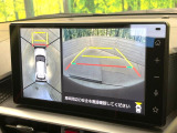 【パノラミックビューモニター】専用のカメラにより、上から見下ろしたような視点で360度クルマの周囲を確認することができます☆死角部分も確認しやすく、狭い場所での切り返しや駐車もスムーズに行えます。