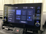 【ディスプレイオーディオ】スマホとクルマをつなぐことで音楽アプリやナビアプリがお車の画面上で操作可能!※T-connectのご利用は別途有償となります。詳しくは営業スタッフにご確認ください。