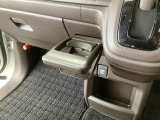 当店での販売車両は、車検整備はもちろん、車検残ありの車両でも点検整備をしっかり終わらせてからお客様へ引き渡し致しますので、安心してご購入いただけます♪
