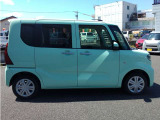こちらのお車は店頭に展示してありますので、ぜひ実際にご覧ください。ご来店お待ちしております。