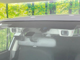 【アイサイト】前方の車両等を検知し、衝突しそうな時は警報で注意を促し、ブレーキを踏む力をサポート。ブレーキを踏めなかった場合は衝突被害軽減ブレーキが作動、衝突回避をサポートします。