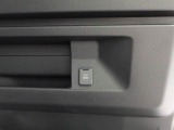 運転中でもスマホなど充電できます。
