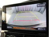 バックガイドモニターで、後方を確認しながら安心して駐車することができます。運転初心者も熟練者も必須の機能ですよ!