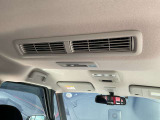 サーキュレーター付きで、車内の空気を循環、温度も均一に保たれて快適です。