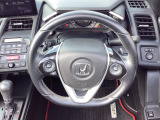 視認性の良いメーターで、運転中も情報がひと目で確認できて安心。見やすさにこだわったデザインで、毎日のドライブがもっと快適に