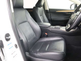 シートヒーター&ベンチレーションを装備しています。季節を問わず快適なドライブをサポートします。