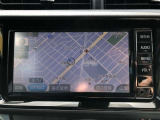 ワンセグSDメモリーナビ装備。ドライブ・旅行の前日に地図を調べる必要はもうありません。朝、車に乗ってから行先を入力すれば目的地まで音声で案内してくれます