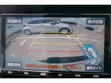 バックガイドモニターで、後方を確認しながら安心して駐車することができます。運転初心者も熟練者も必須の機能ですよ!