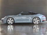オプション:Targa ロールバー(サテン ブラック)