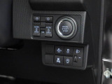 当社では全車、納車前にサービス工場で12ヶ月点検相当の整備を実施しております。そこで確認された不具合箇所は修理しておりますのでご安心下さい。
