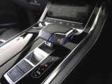 ナビゲーションアップデート・エンジンルーム・ボディ、内装クリーニングサービス(納車前)★直通電話042-487-3925★audi.ap.chofu@audi-vw-retail.co.jp★