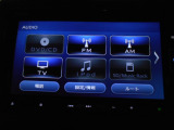 フルセグテレビ搭載。DVD・CD再生・SDカードにも対応しています。