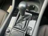 マツダこだわりの6速ATミッション!電動パーキングブレーキ・オートホールド機能搭載しております!