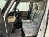【全車まるごとクリーニング済☆】室内外はもちろん、シートを外してニオイの元となるフロアカーペットまで消臭・除菌を実施。中古車を気持ちよくお乗りいただけるクリーニングサービスを全車施工しております!