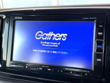 【純正ナビ】人気の純正ナビを装備しております。ナビの使いやすさはもちろん、オーディオ機能も充実!キャンプや旅行はもちろん、通勤や買い物など普段のドライブも楽しくなるはず♪