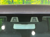 【スズキ セーフティサポート】走行中に前方の車両等を認識し、衝突しそうな時は警報とブレーキで衝突回避と被害軽減をアシスト。より安全にドライブをお楽しみいただけます。