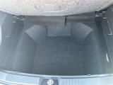 荷物を積むのに便利なスペースもございます♪