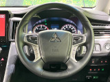 【純正革巻きステアリング】上質な革を使用することで、手にしっかり馴染みとても運転しやすいハンドルです♪