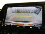 バックガイドモニターで、後方を確認しながら安心して駐車することができます。運転初心者も熟練者も必須の機能ですよ!