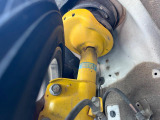 【ビルシュタイン製ダンパー】高速走行時の車両安定性を向上させてくれる人気の装備。街乗りの乗り心地も犠牲にせず、スポーティな走行をお楽しみいただけます♪