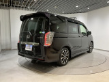 自動車保険・JAFも取り扱っております。また、お客様のご希望で保証延長(有償・一部の車種では取り扱いできません)もご準備しております。