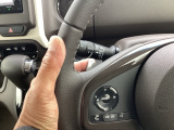 マニュアル車のような感覚で、ワインディングロードでも車を操れるパドルシフト付きです。長い下り坂でのエンジンブレーキや、高速道路の合流の際の加速も思いのままに操ることができ楽しめます