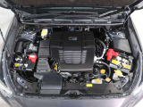 滑らかなエンジンフィールで思い通りの運転ができる、水平対向エンジン SUBARU BOXER!SUBARUが独自に磨き続けてきた、軽量・コンパクト・低重心のパワーユニットです。