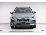 都会からアウトドアシーンまで幅広く活用出来る多用途性を実現したクロスオーバーSUV「クロストレック」です。スポーティーな顔つきに優れた視界性能を確保しています。