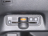 有料道路のレーン通過に便利なETC車載器を装着しています。ご利用にはセットアップが必要となります。