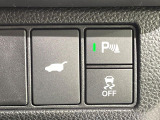 【パワーバックドア】スマートキーや運転席のボタンを押すだけでリアゲートが自動で開閉します!荷物を持っている時や、高い位置にあるバックドアを閉める際に便利な機能です♪