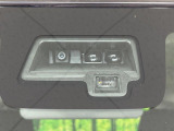 【スズキ セーフティサポート】走行中に前方の車両等を認識し、衝突しそうな時は警報とブレーキで衝突回避と被害軽減をアシスト。より安全にドライブをお楽しみいただけます。