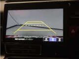 バックカメラ搭載です!車庫入れが苦手な人はもちろん、車両感覚に自信がある人にもお勧めです!見えない箇所が見えるようになるので、低い障害物や隠れてしまっている子供の存在等にも気付く事が出来ます。