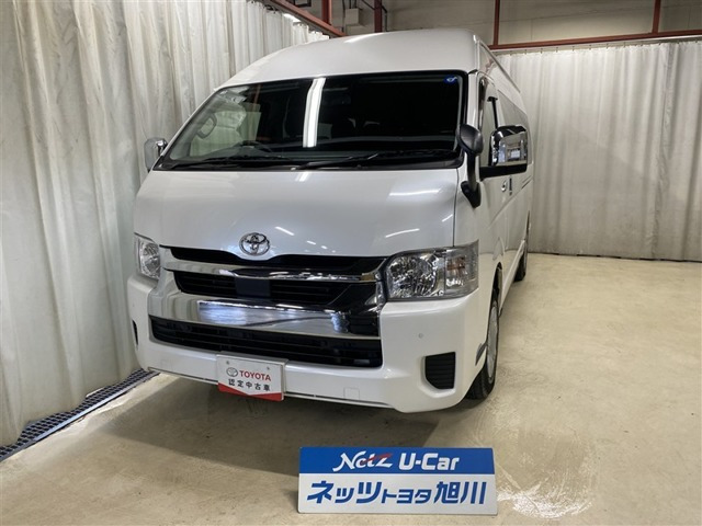 トヨタ ハイエース 