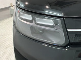 LEDヘッドライトは、点灯の瞬間から最大光量を発揮し、突然暗くなるトンネルなどでの安定感を高めます。
