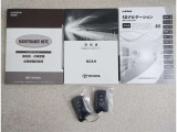 キーを取り出さずにドアを施錠&解錠。クルマの始動も可能です。