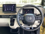 ドライブの必需品。見やすい・使いやすいHonda純正のメモリーナビを搭載しています。