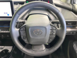 【純正革巻きステアリング】上質な革を使用することで、手にしっかり馴染みとても運転しやすいハンドルです♪