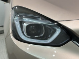 LEDヘッドライトは、点灯の瞬間から最大光量を発揮し、突然暗くなるトンネルなどでの安定感を高めます。