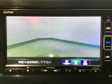 【バックカメラ】運転が苦手な方も車庫入れラクラクです!ギアをリバースに入れれば自動的に切り換わりますので、面倒な操作は不要です♪狭い駐車場もお車を傷つけず安心ですね!