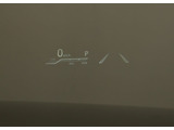 ヘッドアップディスプレイ(HUD)付!、フロントウインドウガラスに運転支援システムの作動状況や走行に関するさまざまな情報を表示することができます。